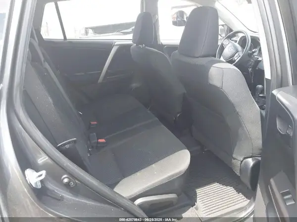 JTMBFREV0HJ112531 2017 TOYOTA RAV 4 - Image 8