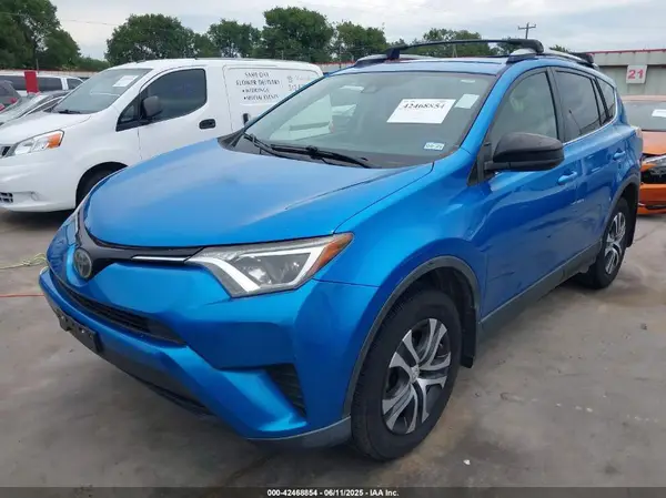 JTMBFREV0HJ133301 2017 TOYOTA RAV 4 - Image 2