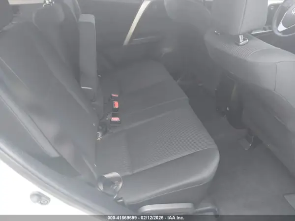 JTMBFREV0HJ147571 2017 TOYOTA RAV 4 - Image 8