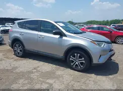 JTMBFREV0JJ195786 2018 TOYOTA RAV 4