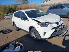 JTMBFREV0JJ717154 2018 TOYOTA RAV 4