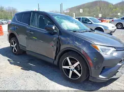 JTMBFREV0JJ722483 2018 TOYOTA RAV 4