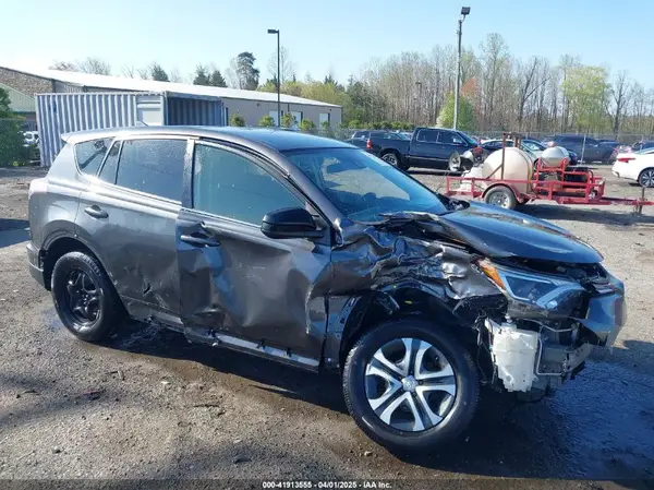 JTMBFREV0JJ732236 2018 TOYOTA RAV 4 - Image 1