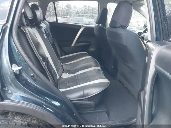 JTMBFREV0JJ733578 2018 TOYOTA RAV 4 - Image 8