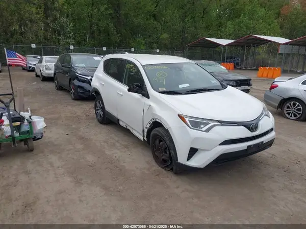 JTMBFREV0JJ735251 2018 TOYOTA RAV 4 - Image 1