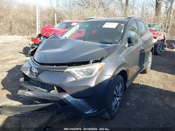 JTMBFREV1GJ085659 2016 TOYOTA RAV 4 - Image 2