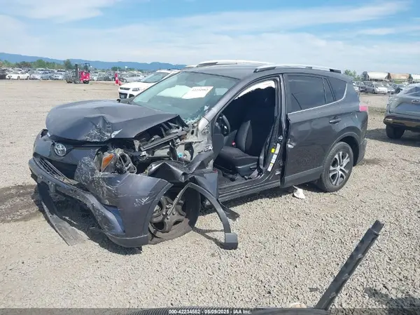 JTMBFREV1GJ091168 2016 TOYOTA RAV 4 - Image 2