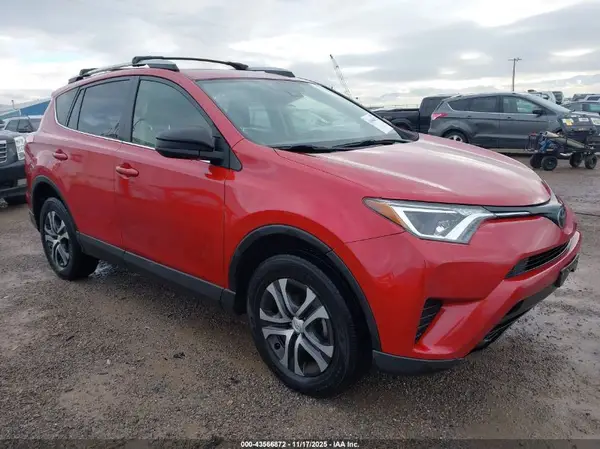 JTMBFREV1HJ111436 2017 TOYOTA RAV 4 - Image 1