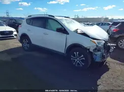 JTMBFREV1HJ136370 2017 TOYOTA RAV 4