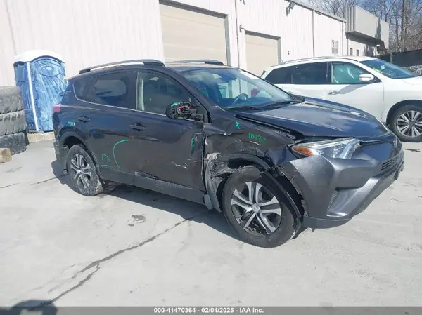 JTMBFREV1HJ165755 2017 TOYOTA RAV 4 - Image 1