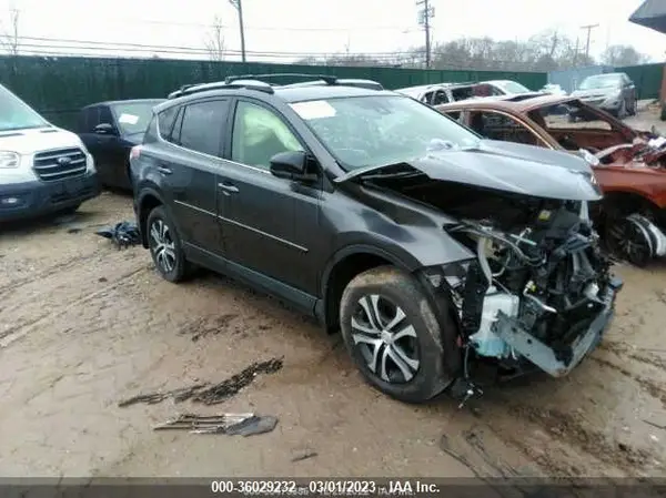 JTMBFREV1HJ703273 2017 TOYOTA RAV 4 - Image 1