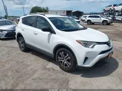 JTMBFREV1JJ194632 2018 TOYOTA RAV 4