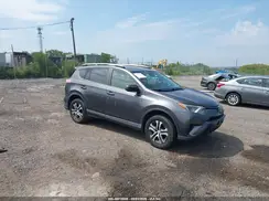 JTMBFREV1JJ215236 2018 TOYOTA RAV 4