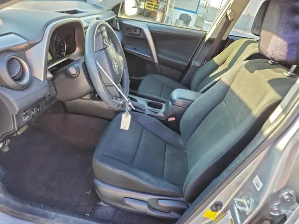 2018 TOYOTA RAV 4 auction photo 7