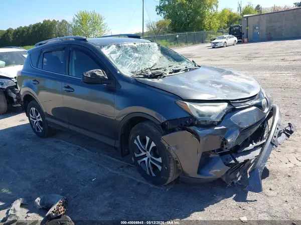 JTMBFREV1JJ238886 2018 TOYOTA RAV 4 - Image 1