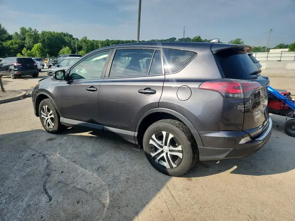 JTMBFREV1JJ721763 2018 TOYOTA RAV 4 - Image 2