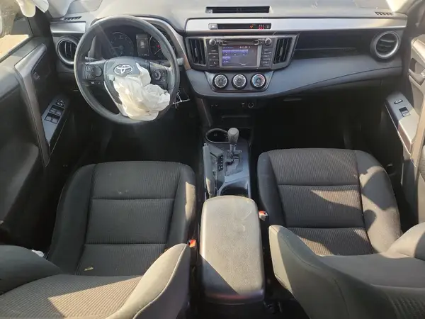 JTMBFREV1JJ721763 2018 TOYOTA RAV 4 - Image 8