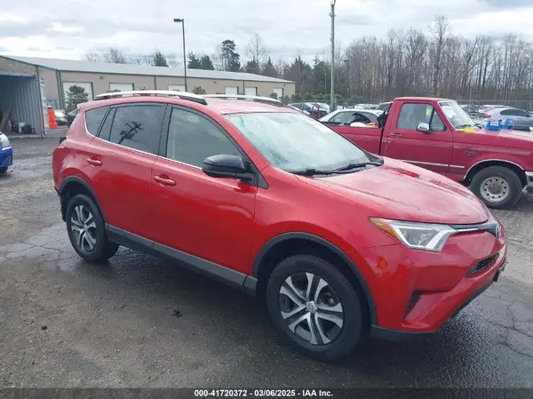 JTMBFREV2GJ097058 2016 TOYOTA RAV 4 - Image 1