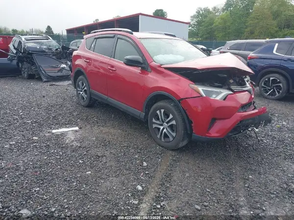 JTMBFREV2HJ124065 2017 TOYOTA RAV 4 - Image 1