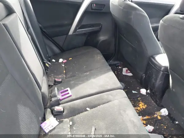 JTMBFREV2HJ128245 2017 TOYOTA RAV 4 - Image 8