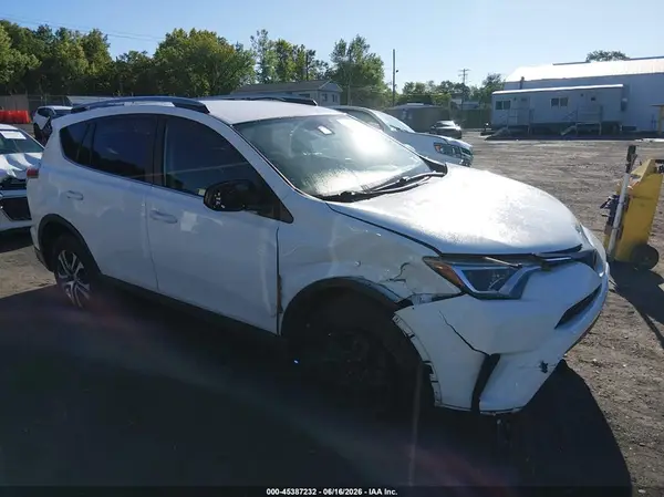 JTMBFREV2HJ160855 2017 TOYOTA RAV 4 - Image 1