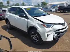 JTMBFREV2HJ161987 2017 TOYOTA RAV 4