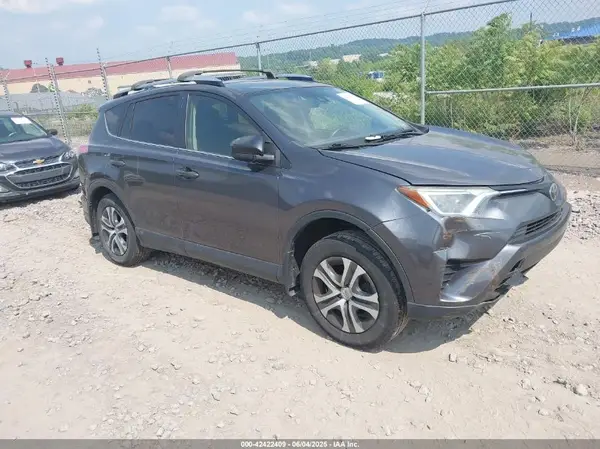 JTMBFREV2HJ701869 2017 TOYOTA RAV 4 - Image 1