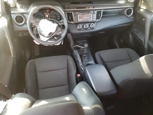 JTMBFREV2HJ715979 2017 TOYOTA RAV 4 - Image 8