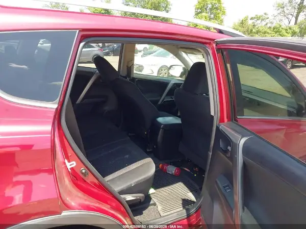 JTMBFREV2JD225692 2018 TOYOTA RAV 4 - Image 8