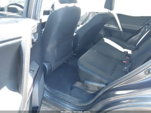JTMBFREV2JJ211423 2018 TOYOTA RAV 4 - Image 8