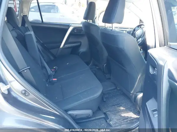 JTMBFREV2JJ226424 2018 TOYOTA RAV 4 - Image 8