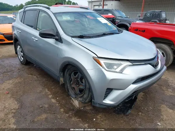 JTMBFREV2JJ245345 2018 TOYOTA RAV 4 - Image 1