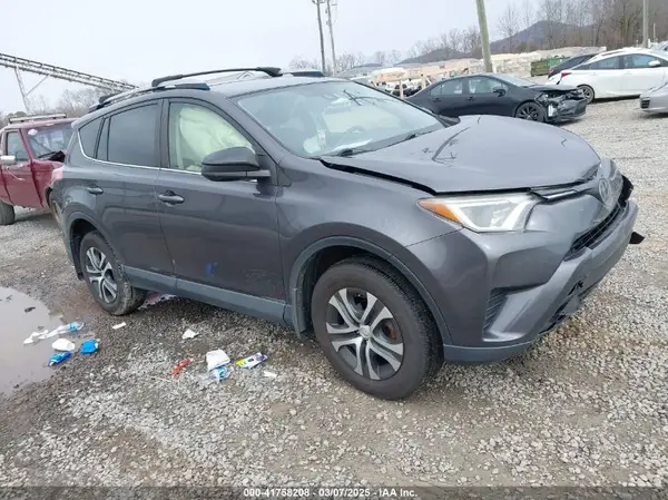 JTMBFREV2JJ727457 2018 TOYOTA RAV 4 - Image 1
