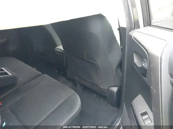 JTMBFREV2JJ727457 2018 TOYOTA RAV 4 - Image 8