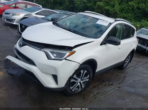 JTMBFREV3GJ100811 2016 TOYOTA RAV 4 - Image 2