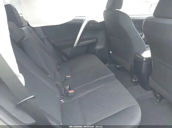 JTMBFREV3GJ100811 2016 TOYOTA RAV 4 - Image 8
