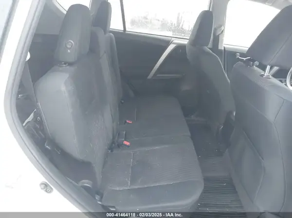 JTMBFREV3HJ167104 2017 TOYOTA RAV 4 - Image 8