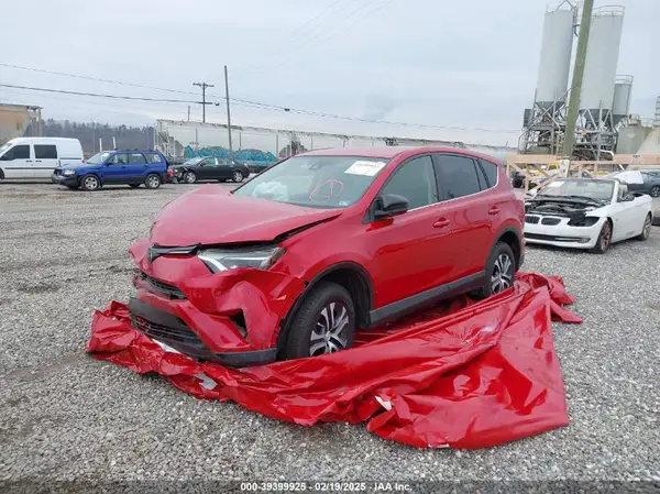 JTMBFREV3HJ174005 2017 TOYOTA RAV 4 - Image 2