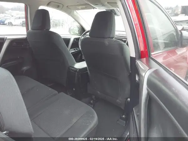 JTMBFREV3HJ174005 2017 TOYOTA RAV 4 - Image 8