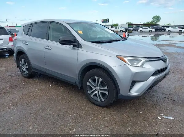 JTMBFREV3JD231159 2018 TOYOTA RAV 4 - Image 1