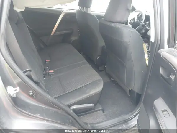 JTMBFREV3JJ229333 2018 TOYOTA RAV 4 - Image 8