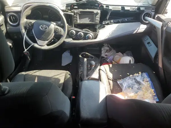 JTMBFREV3JJ243880 2018 TOYOTA RAV 4 - Image 8