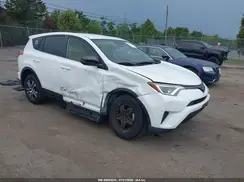 JTMBFREV3JJ246729 2018 TOYOTA RAV 4