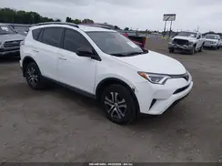 JTMBFREV3JJ261022 2018 TOYOTA RAV 4