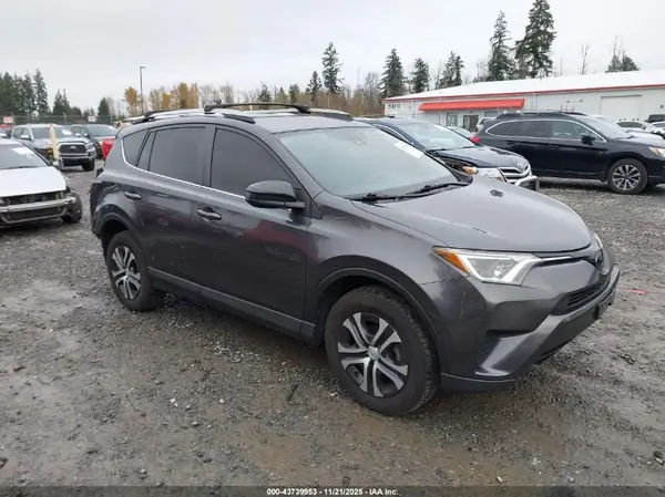 JTMBFREV3JJ728648 2018 TOYOTA RAV 4 - Image 1