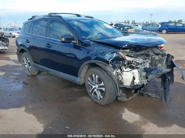 JTMBFREV3JJ729895 2018 TOYOTA RAV 4 - Image 1
