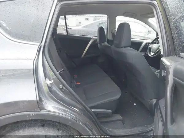 JTMBFREV3JJ732425 2018 TOYOTA RAV 4 - Image 8
