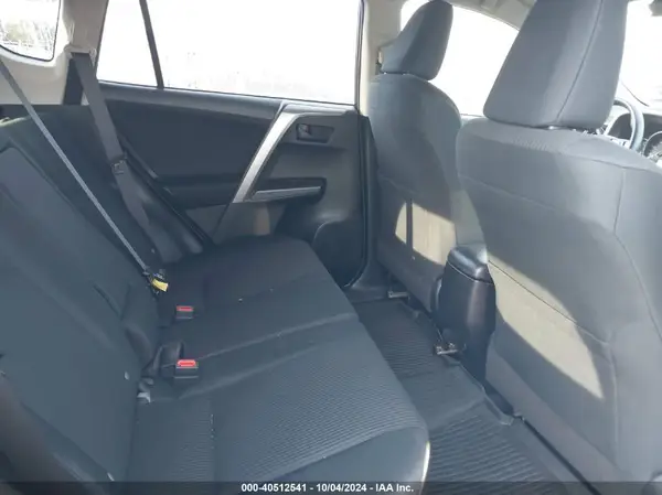 JTMBFREV4GJ061632 2016 TOYOTA RAV 4 - Image 8
