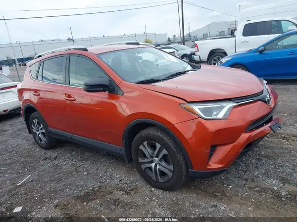 JTMBFREV4GJ077958 2016 TOYOTA RAV 4 - Image 1