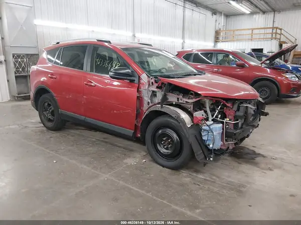 JTMBFREV4HJ137027 2017 TOYOTA RAV 4 - Image 1